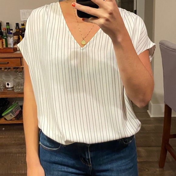 Stripped Madison Blouse. Size M - Picture 3 of 6